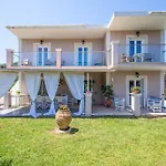 Maria Sidari Villa *